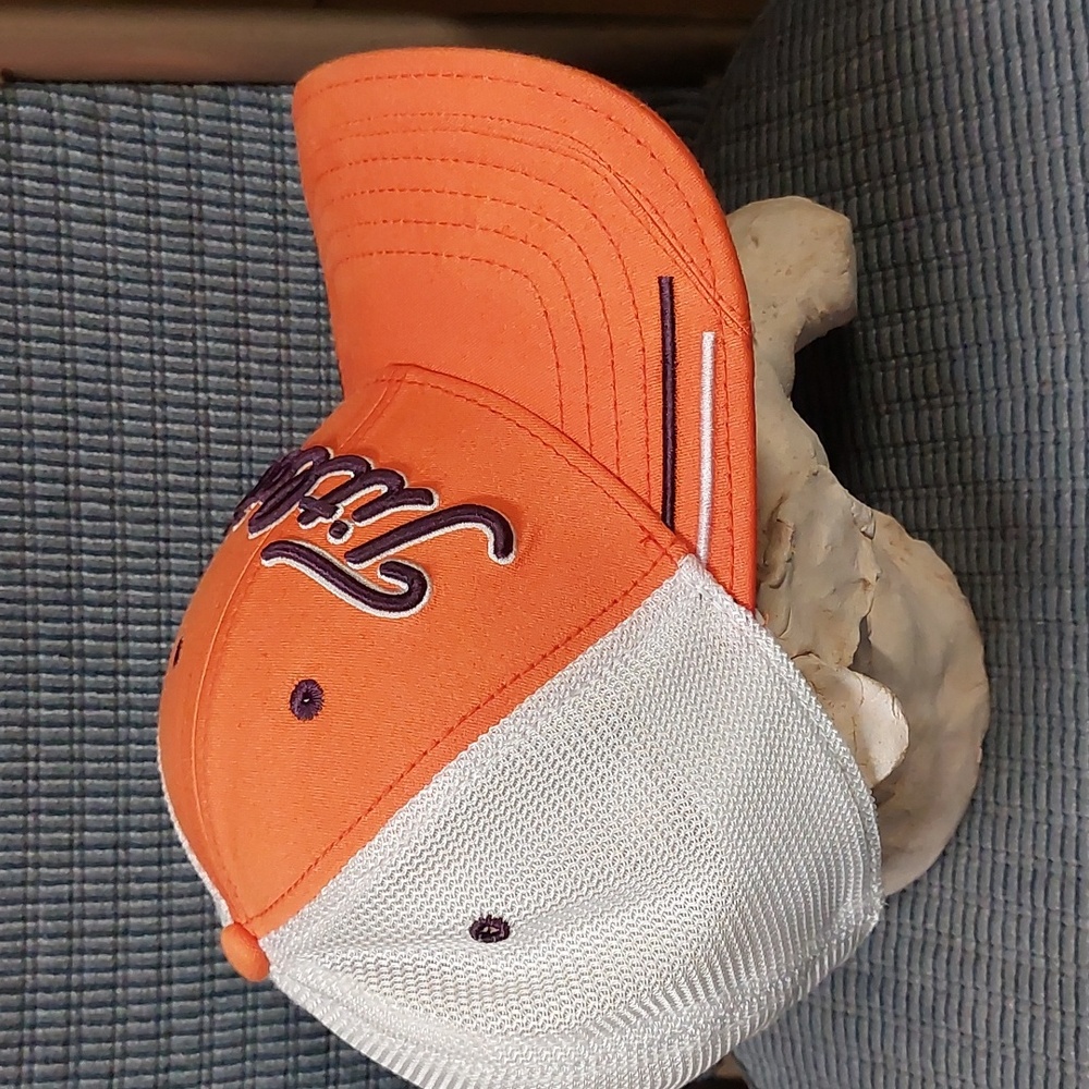 Titleist Golf Cap - Picture 2 of 5